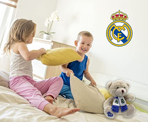 Real Madrid, Peluche Osito con Bufanda, Producto Oficial Real Madrid, Dimensión 20 cm, Color Marrón (CyP Brands)
